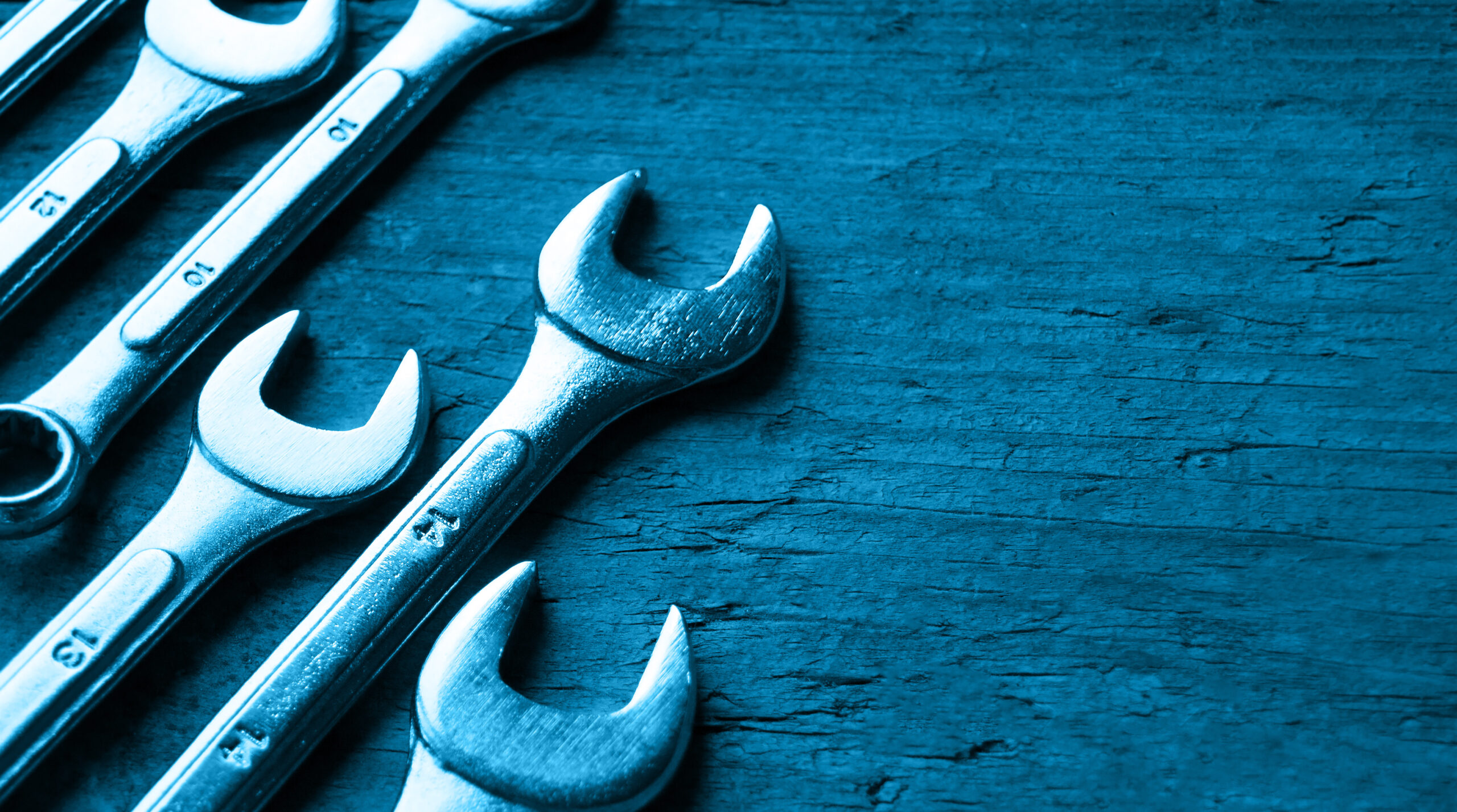 home-bg-wrenches